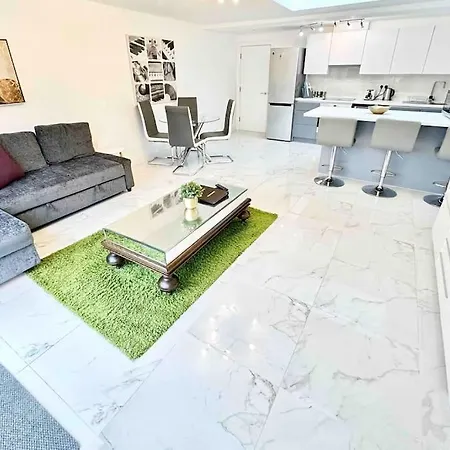 Paradigm House, Stunning 2-Bedroom Apartment 1, Free Parking, Oxford Buitenkant foto
