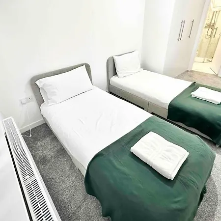 Paradigm House, Stunning 2-Bedroom Apartment 1, Free Parking, Oxford Buitenkant foto