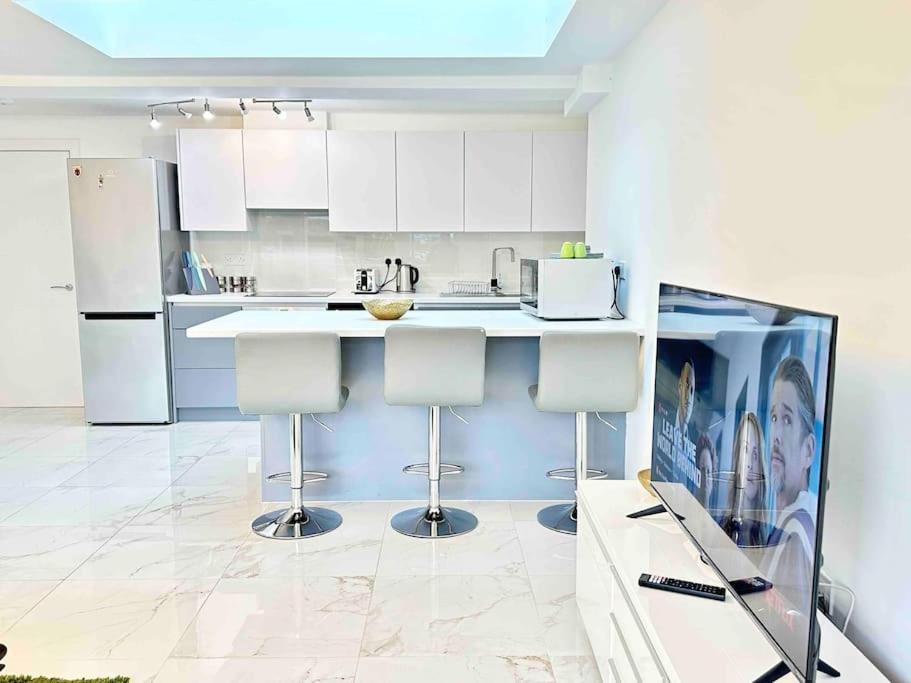 Appartement Paradigm House, Stunning 2-bedroom 1, Free Parking,