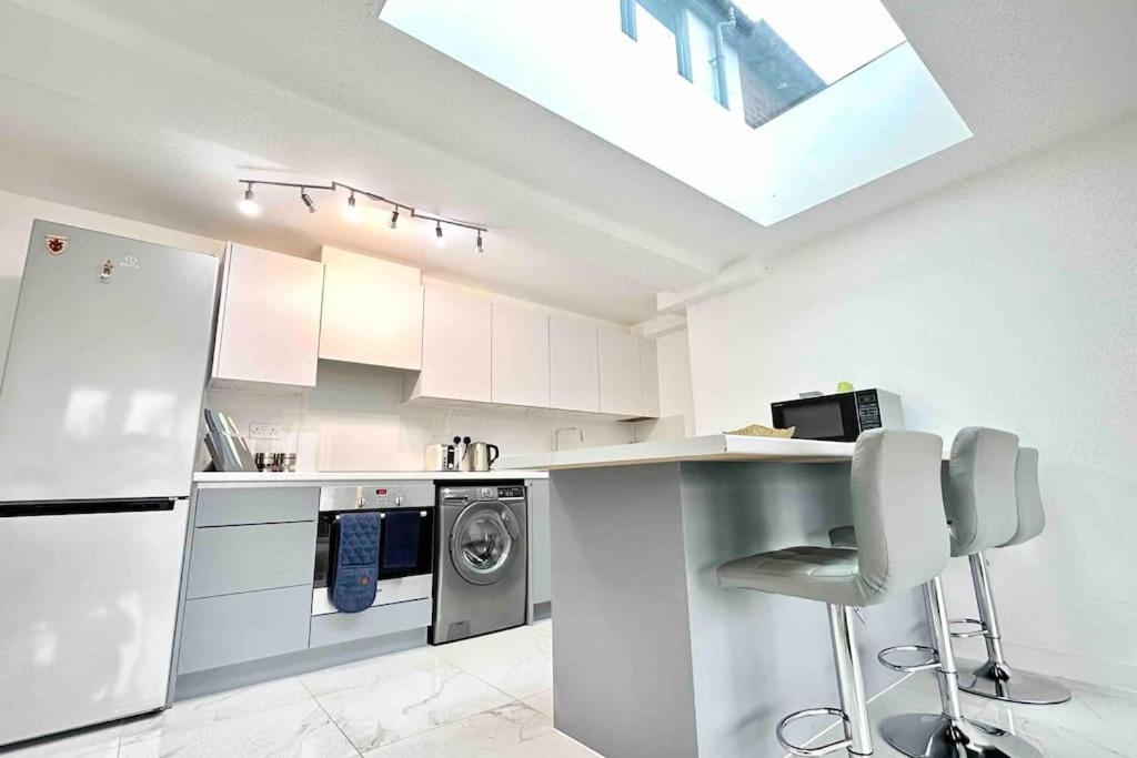 Paradigm House, Stunning 2-bedroom 1, Free Parking, Oxford
