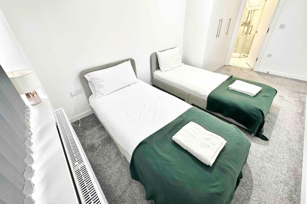 Paradigm House, Stunning 2-bedroom 1, Free Parking, * Oxford